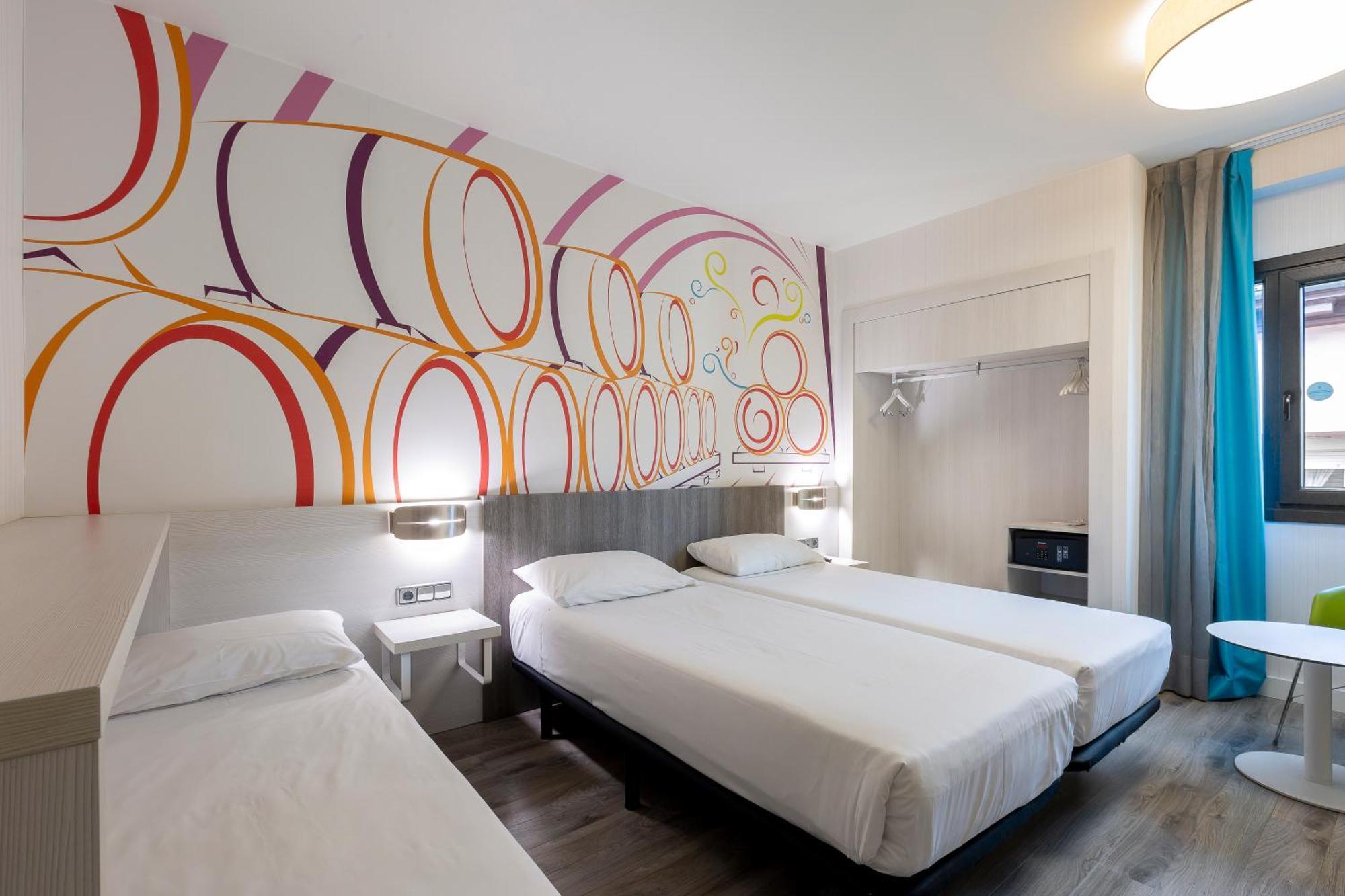 Hotel Ibis Styles Madrid Prado Exteriér fotografie